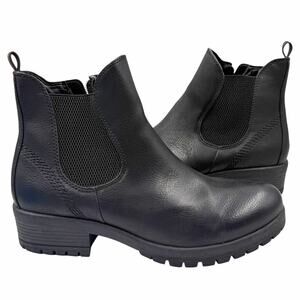 Vintage 7 Eight Shayden Black Chelsea Boots Womens 8.5 M Lug Sole Ankle Booties